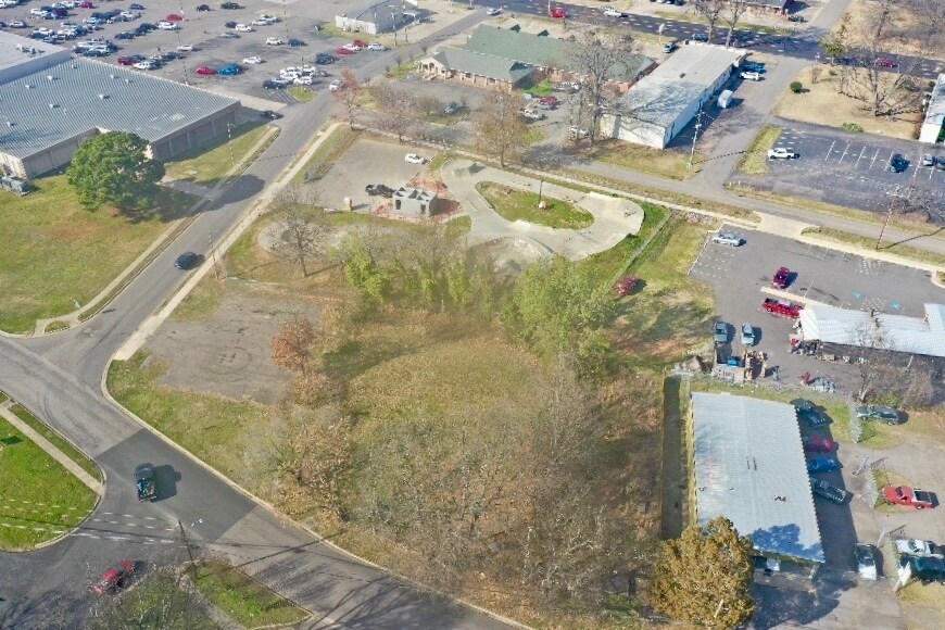 More Photos Of West 2nd Street, Russellville Land For Sale