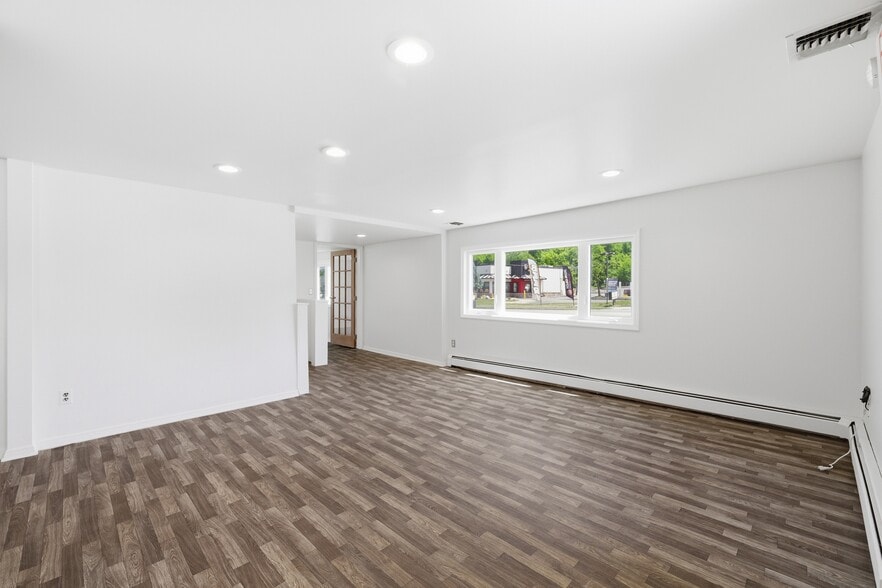 More Photos Of 75 Route 23, Franklin Office Residential For Lease