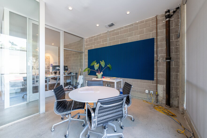 More Photos Of 5972-5976 Washington Blvd, Culver City Flex For Lease