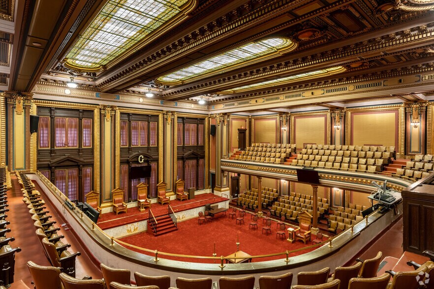 More Photos Of 71 W 23rd St, New York Office For Lease