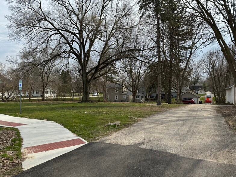 More Photos Of 155 S Madison St, Oswego Land For Sale
