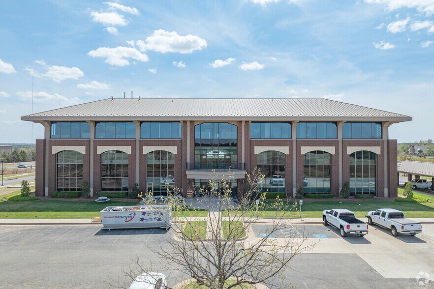 More Photos Of 601 E Britton Rd, Oklahoma City Office For Lease
