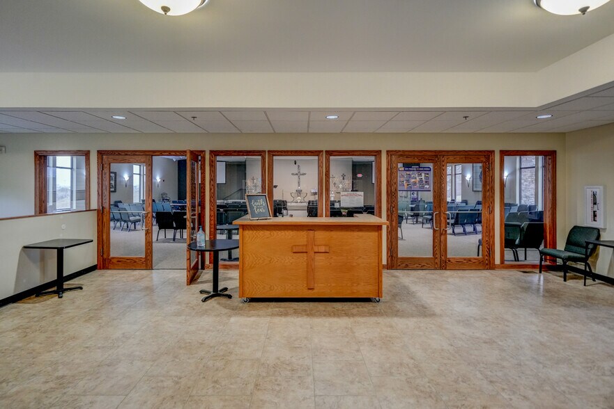 More Photos Of 2730 Crossbridge Rd, Lincoln Religious Facility For Sale