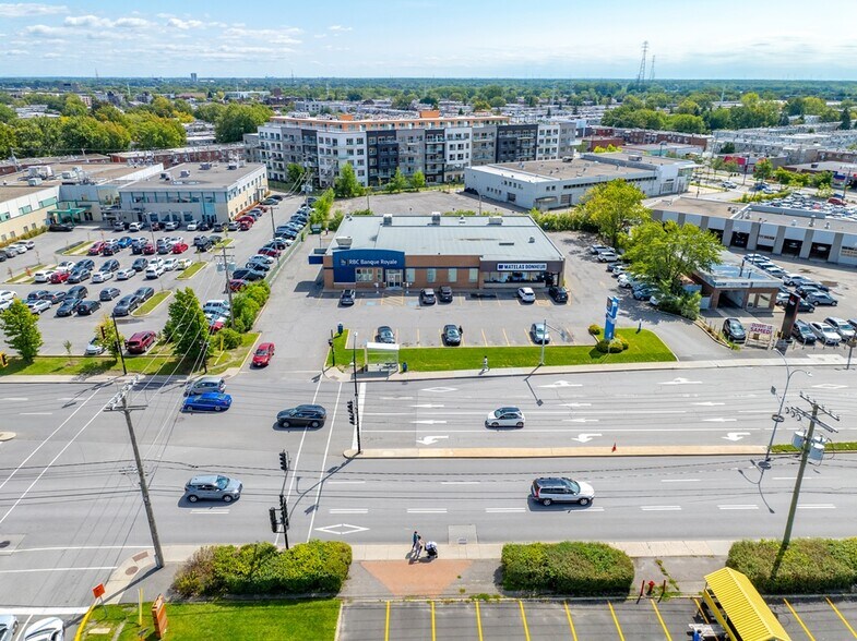 More Photos Of 8600-8610 Boul Newman, Montréal General Retail For Sale