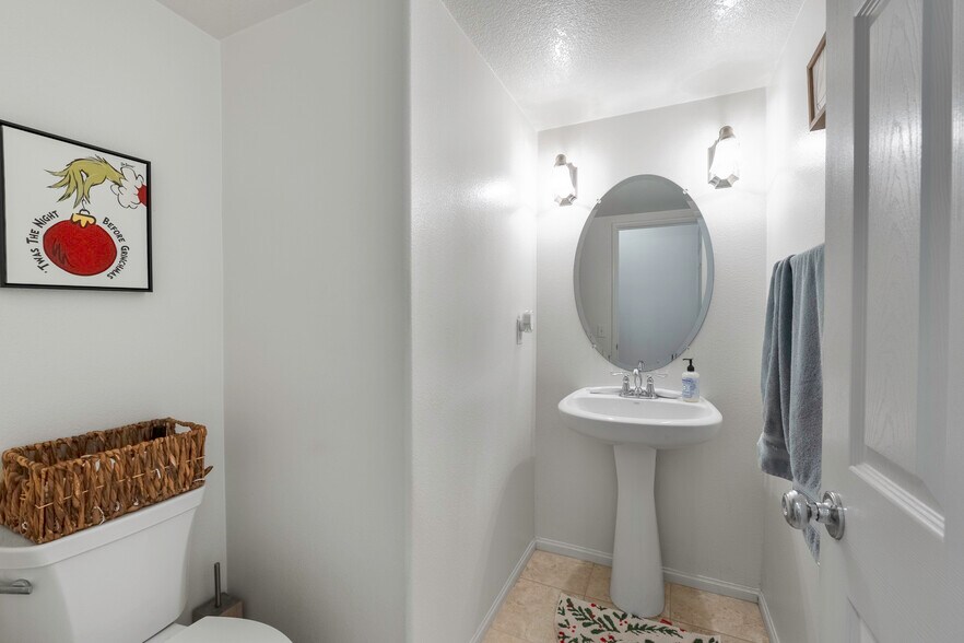 More Photos Of 10997 Cedarhurst Way, Riverside Multifamily For Sale