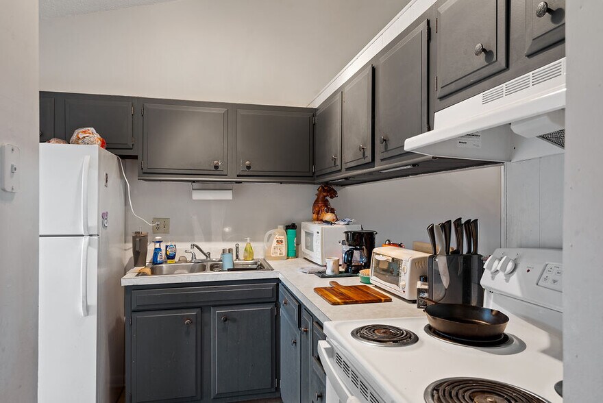 More Photos Of 124 S College St, Mountain Home Apartments For Sale