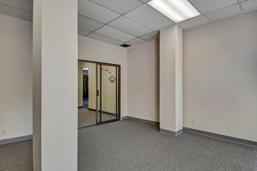 More Photos Of 626 Grant Ave, San Francisco Office For Lease