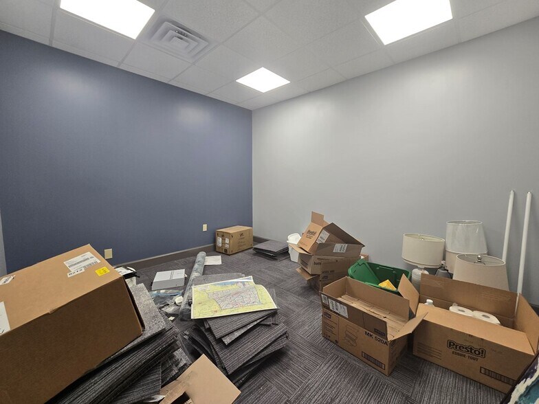 More Photos Of 114 Adris Pl, Dothan Office For Lease