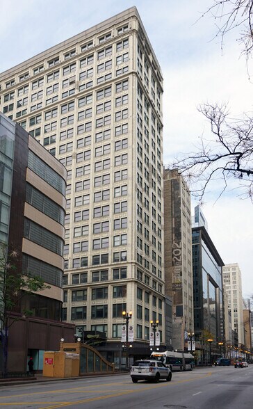 More Photos Of 202-220 South State Street, Chicago Specialty For Sale