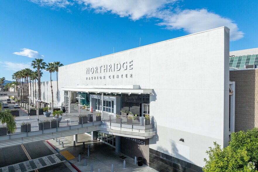 More Photos Of 9301 Tampa Ave, Northridge Unknown For Lease