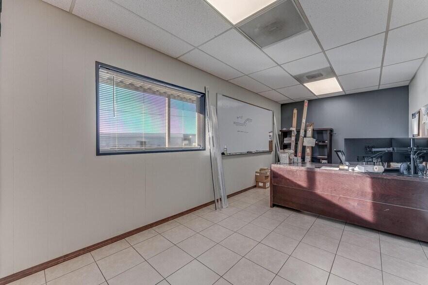 More Photos Of 2101 S ARKOLA Dr, Springdale Warehouse For Sale