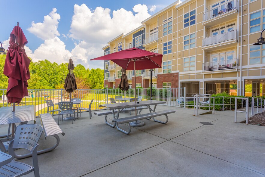 More Photos Of 1347 Old Apex Rd, Cary Apartments For Lease