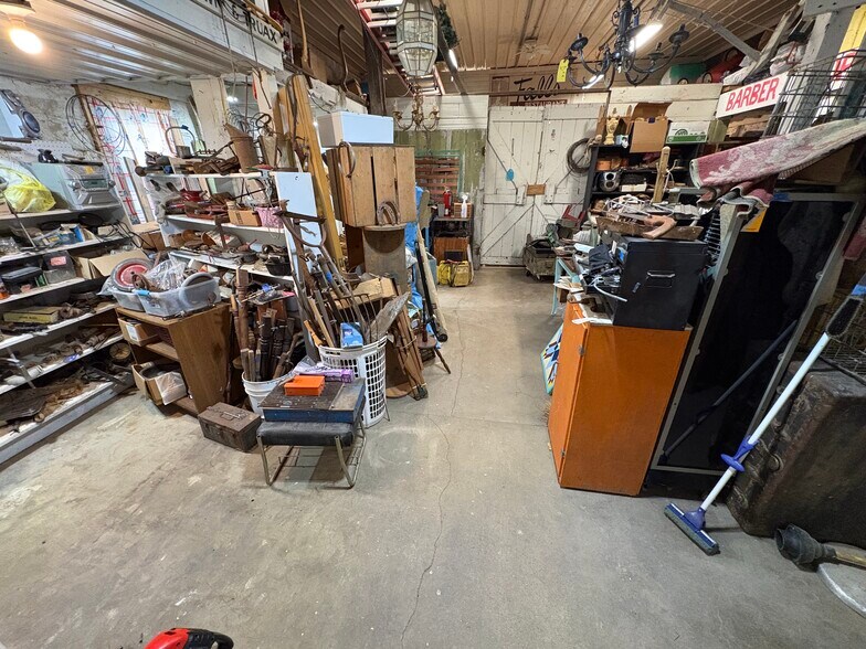 More Photos Of 200 N Monroe St, Williamsport Storefront For Sale