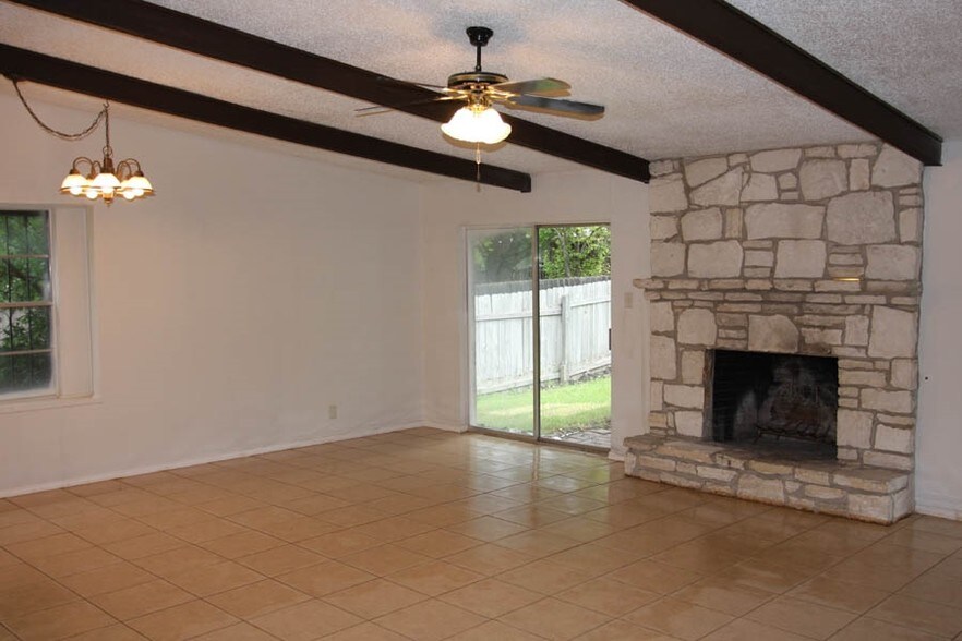 More Photos Of 12426 Cannonade St, San Antonio Specialty For Sale