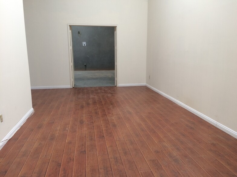 More Photos Of 12335 Denholm Dr, El Monte Warehouse For Lease