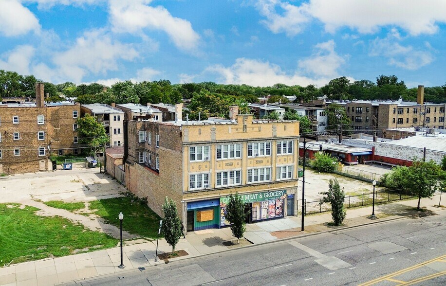 Primary Photo Of 8213 S Cottage Grove Ave, Chicago Multifamily For Sale