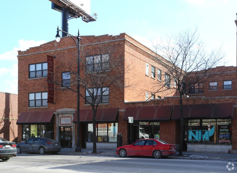 More Photos Of 4019-4027 W Irving Park Rd, Chicago General Retail For Sale