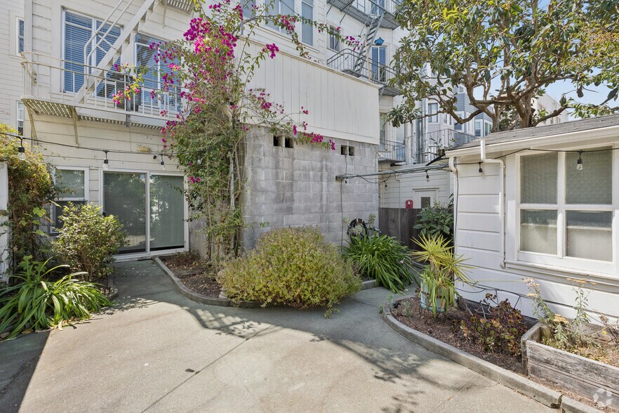 More Photos Of 3324 Broderick St, San Francisco Apartments For Sale