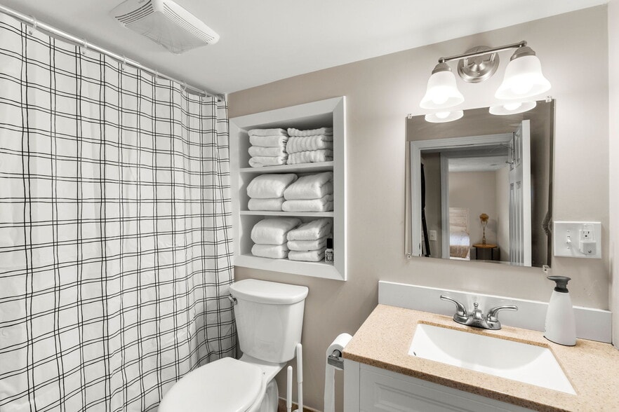 More Photos Of 120 Dolphin Ave, Revere Apartments For Sale