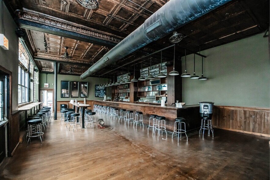 More Photos Of 2821-2823 N Milwaukee Ave, Chicago Storefront For Sale
