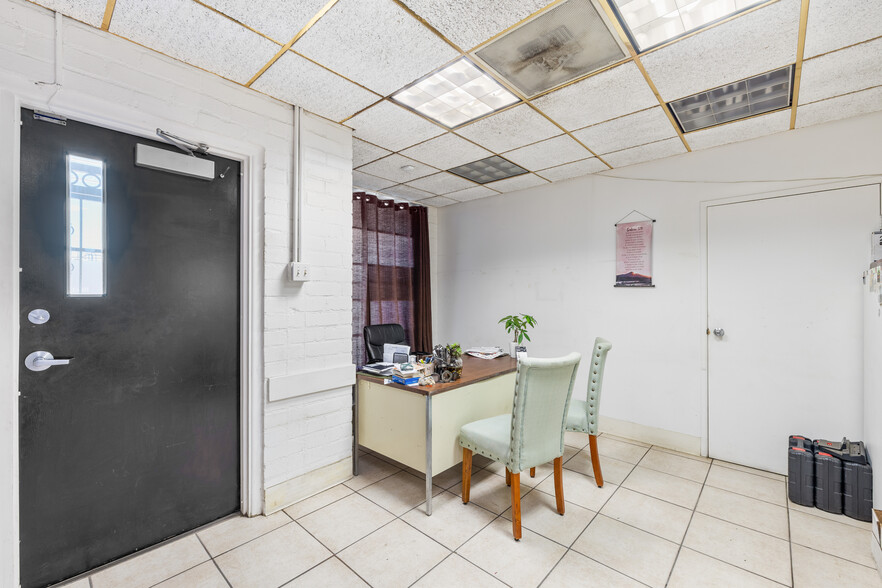 More Photos Of 358 N 6th St, Colton Warehouse For Sale