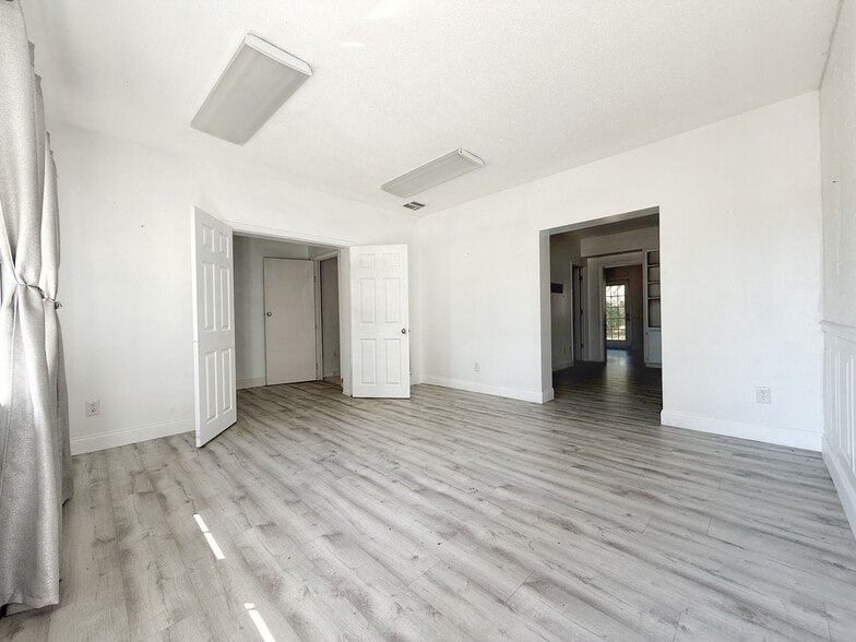 More Photos Of 1251-1255 Miller Ave, Winter Park Medical For Lease