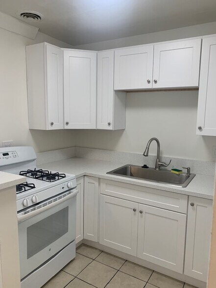 More Photos Of 437-443 W Valencia Dr, Fullerton Apartments For Sale