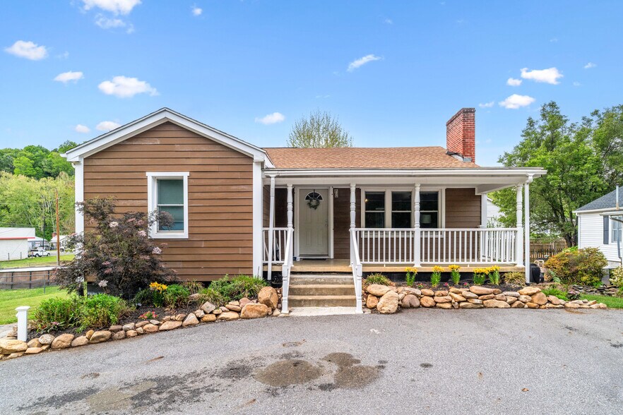 More Photos Of 217 W 28th St, Buena Vista Apartments For Sale