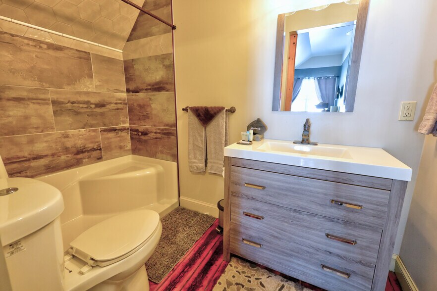 More Photos Of 400 Game Farm Rd, Catskill Hospitality For Sale