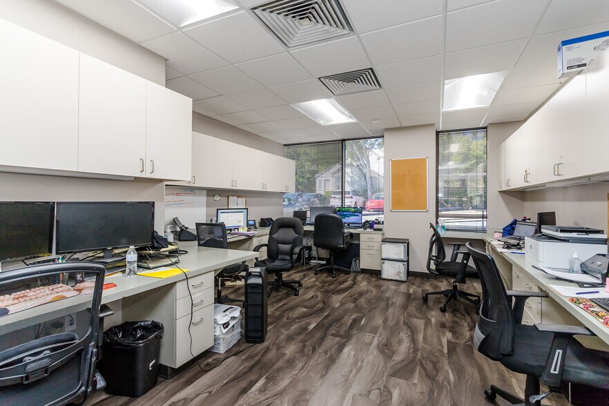 More Photos Of 5477 Glen Lakes Dr, Dallas Medical For Lease