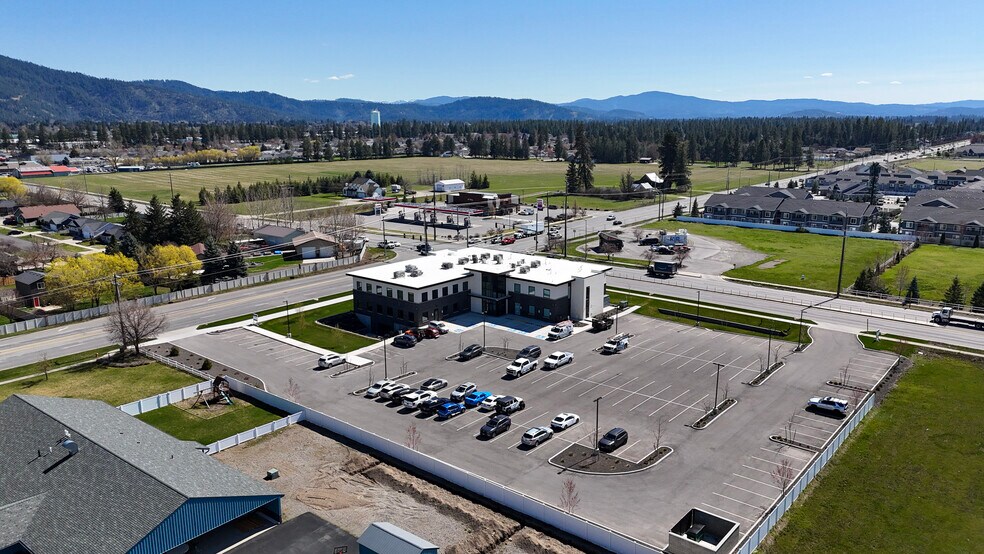 More Photos Of 1701 Prairie, Hayden Medical For Lease