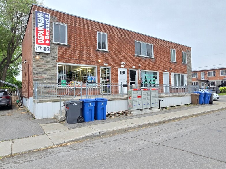 Primary Photo Of 376-394 Rue Bernard, Terrebonne Office For Sale