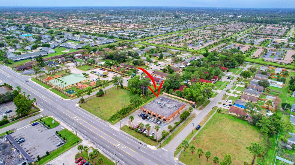 More Photos Of 5371 10th Ave N, Greenacres Storefront Retail Office For Lease