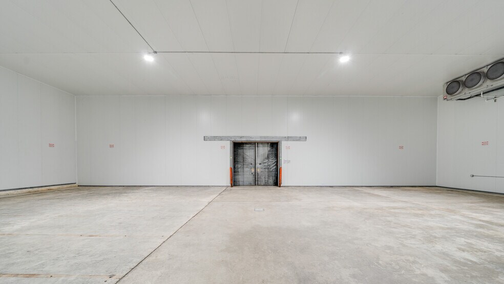 More Photos Of 2476 GA-76 Hwy, Adel Warehouse For Sale