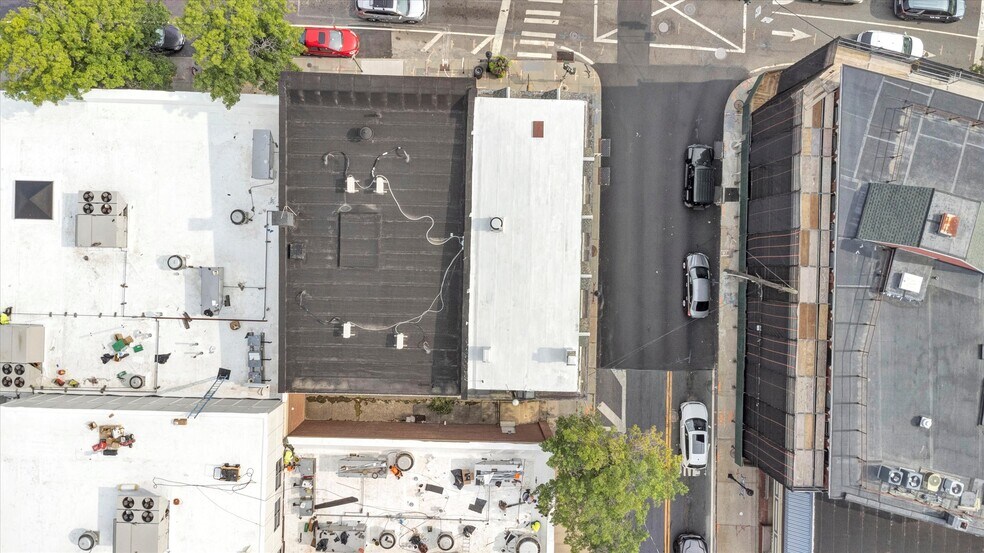 More Photos Of 4 E Main St, Riverhead Storefront Retail Office For Sale