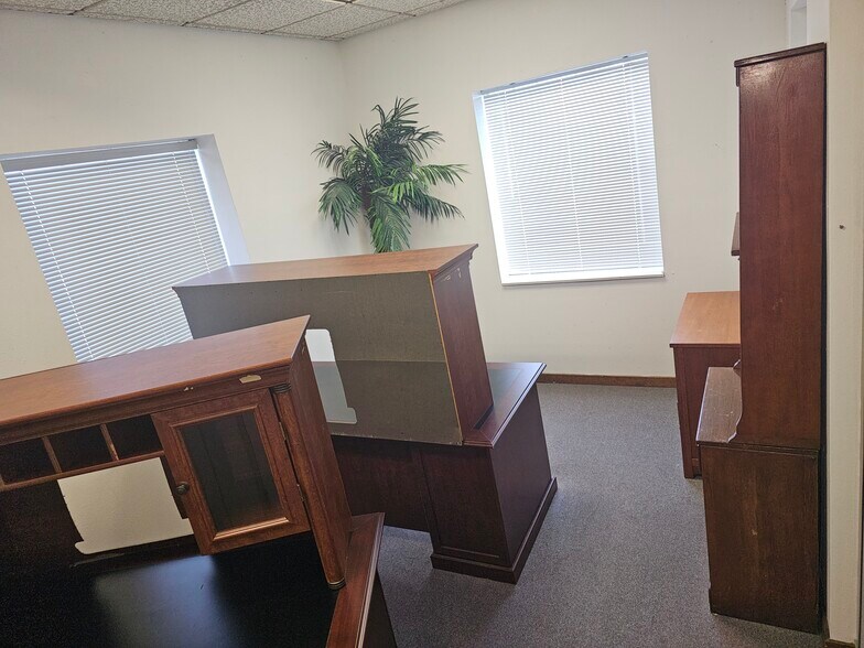 More Photos Of 441-445 5th Ave, Indialantic Office For Lease