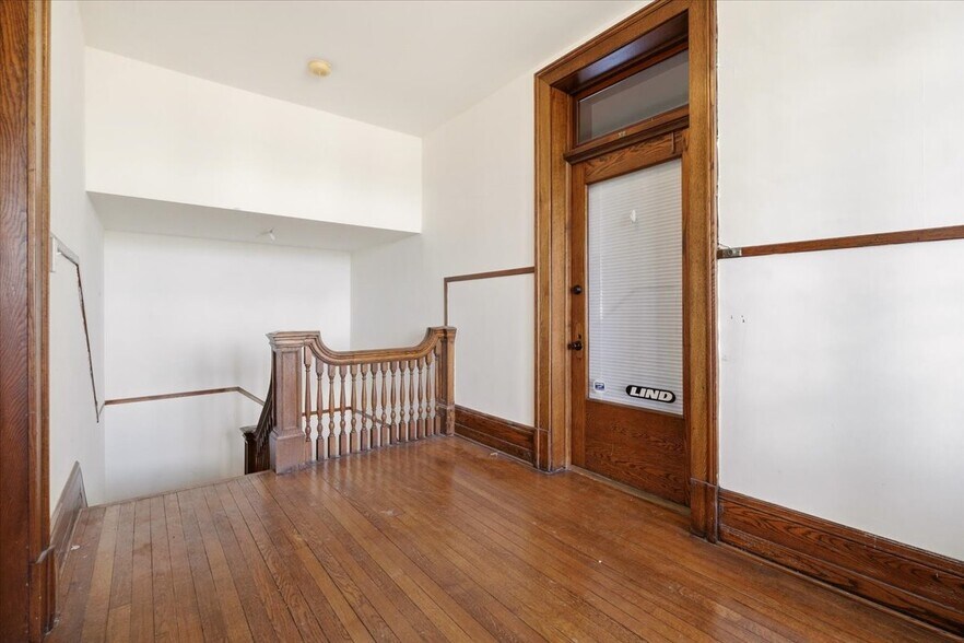 More Photos Of 283 Park Ave W, Mansfield Apartments For Sale