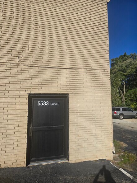 More Photos Of 5533 Atlanta Hwy, Flowery Branch Freestanding For Lease