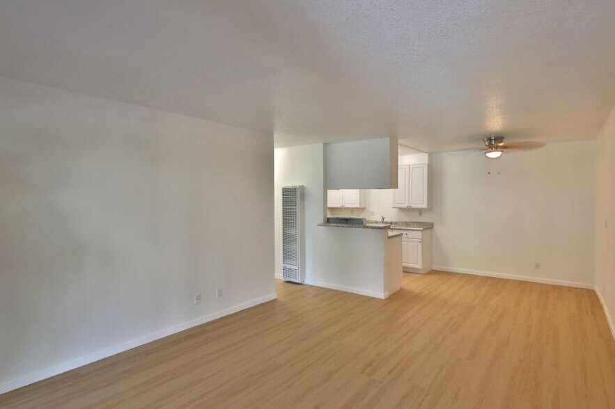 More Photos Of 6952 Westpark Pl, Westminster Apartments For Sale