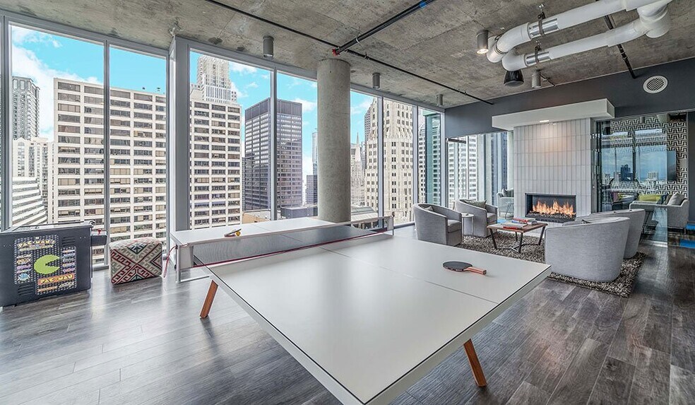 More Photos Of 215 W Lake St, Chicago Apartments For Lease