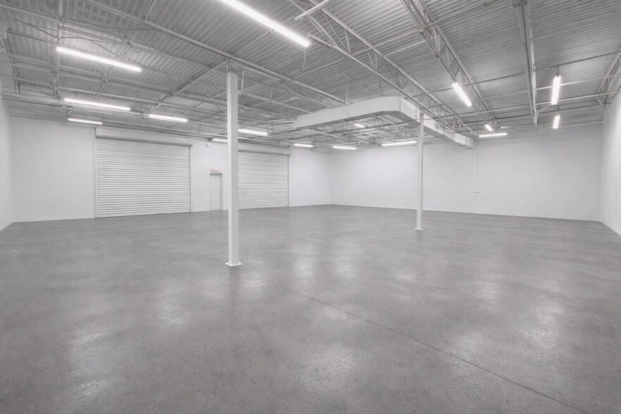 More Photos Of 11300-11354 Wiles Rd, Coral Springs General Retail For Lease