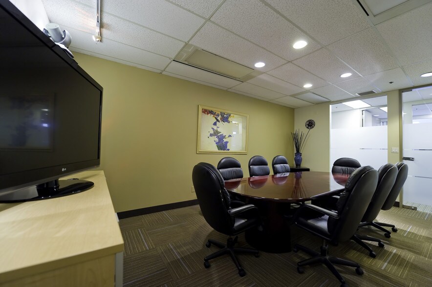 More Photos Of 5811 Cooney Rd, Richmond Office For Lease