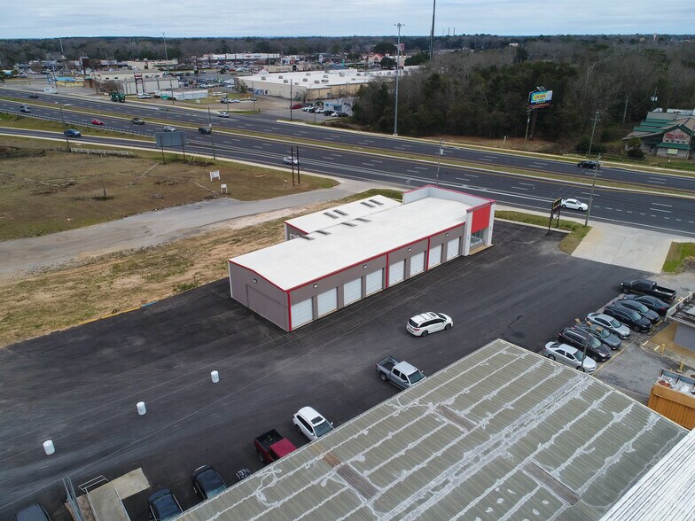 More Photos Of 8969 Pensacola Blvd, Pensacola Auto Repair For Sale