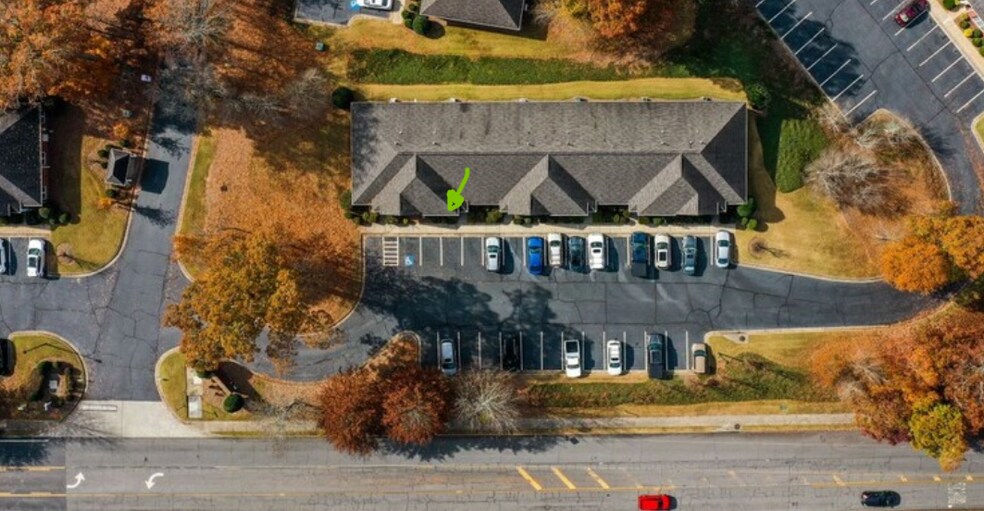 More Photos Of 101-106 Bombay Ln, Roswell Medical For Lease