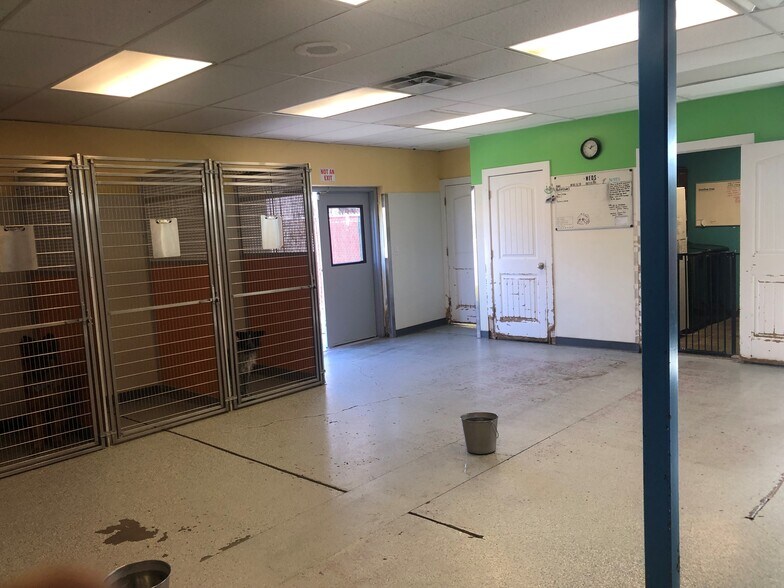 More Photos Of 596 W 1500 S, Woods Cross Freestanding For Sale