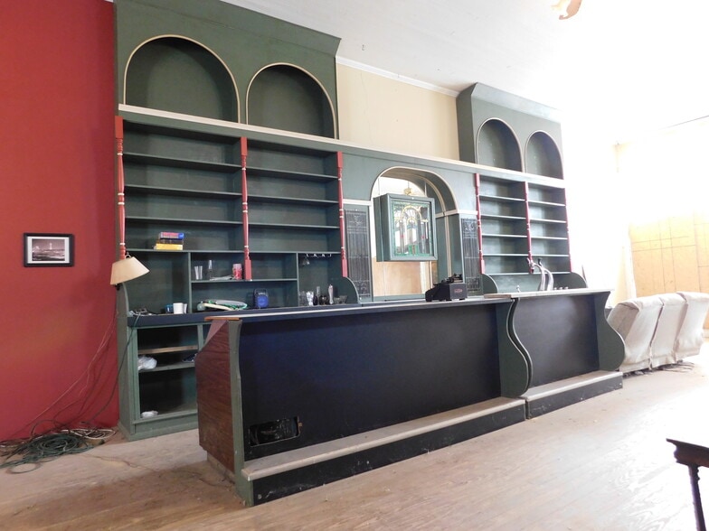 More Photos Of 101 E Main St, Silver Lake Industrial For Sale
