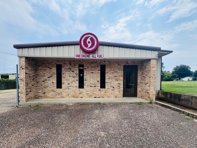 Primary Photo Of 100 Tex Pack St, Longview Warehouse For Sale