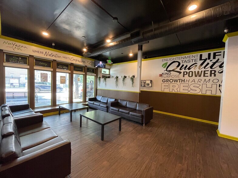 More Photos Of 3105 Saint Paul St, Baltimore Storefront Retail Residential For Lease