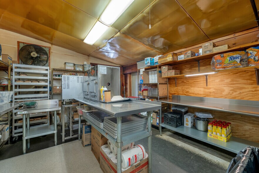 More Photos Of 1955 Presidential Hwy, Jefferson Restaurant For Sale