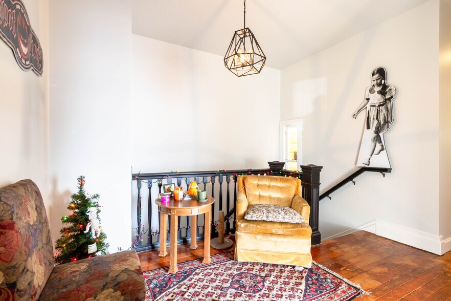 More Photos Of 2543-2545 24th St, San Francisco Storefront Retail Residential For Sale